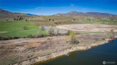 1096 Highway 7 Tonasket WA 98855