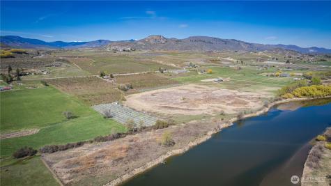 1096 Highway 7 Tonasket WA 98855