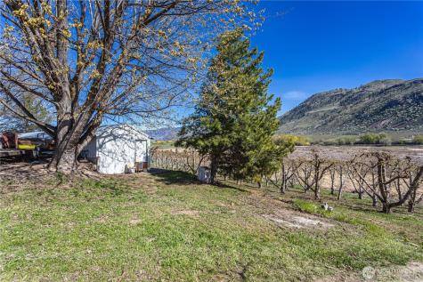1096 Highway 7 Tonasket WA 98855