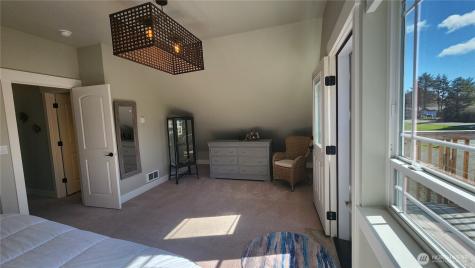 136 Pacific Boulevard NW Ocean Shores WA 98569