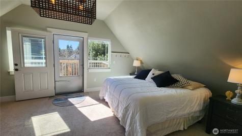 136 Pacific Boulevard NW Ocean Shores WA 98569