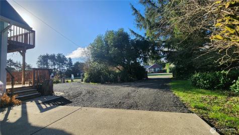 136 Pacific Boulevard NW Ocean Shores WA 98569