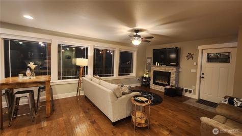 136 Pacific Boulevard NW Ocean Shores WA 98569