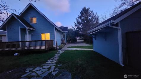 136 Pacific Boulevard NW Ocean Shores WA 98569