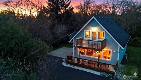 136 Pacific Boulevard NW Ocean Shores WA 98569
