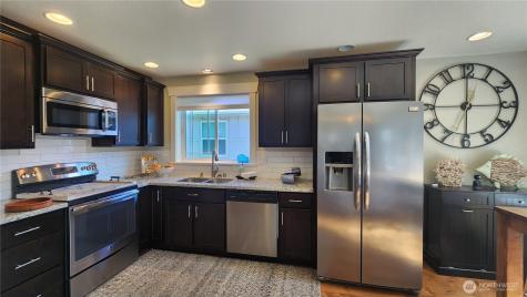 136 Pacific Boulevard NW Ocean Shores WA 98569