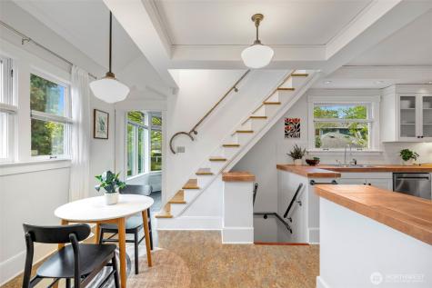 923 26th Avenue S Seattle WA 98144