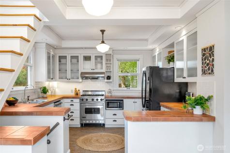 923 26th Avenue S Seattle WA 98144
