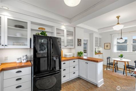 923 26th Avenue S Seattle WA 98144