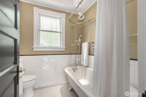 923 26th Avenue S Seattle WA 98144