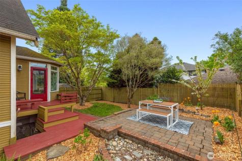 923 26th Avenue S Seattle WA 98144
