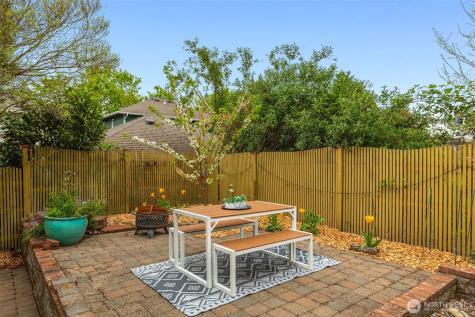 923 26th Avenue S Seattle WA 98144