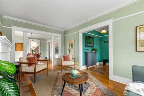 923 26th Avenue S Seattle WA 98144