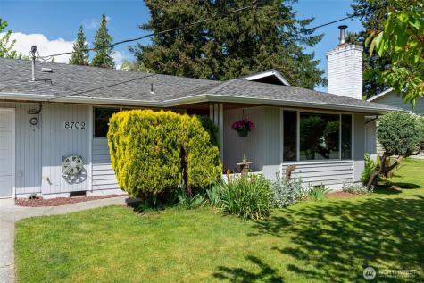 8702 4th Everett WA 98208