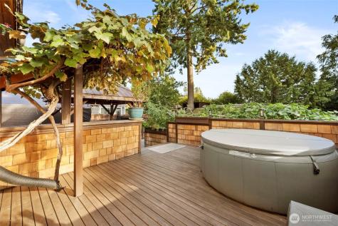 639 12th Avenue Kirkland WA 98033