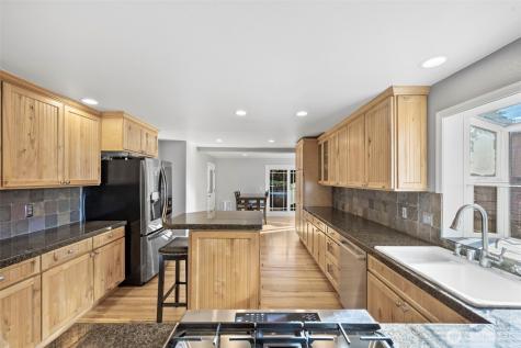 639 12th Avenue Kirkland WA 98033