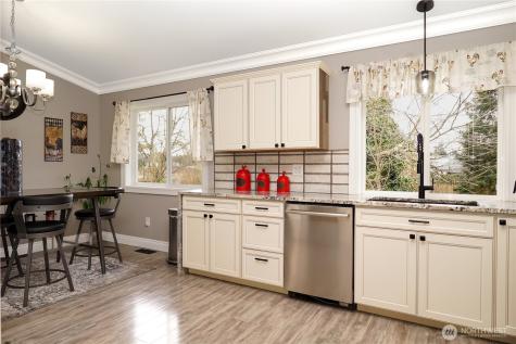 10306 235th Avenue E Buckley WA 98321