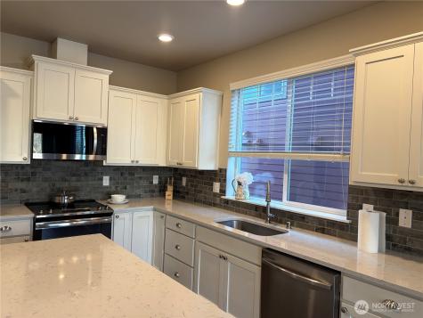 6521 31st Avenue SW Seattle WA 98126