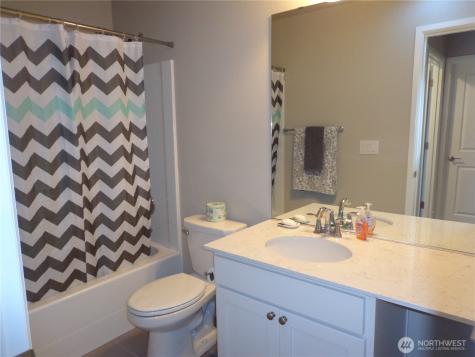 6521 31st Avenue SW Seattle WA 98126