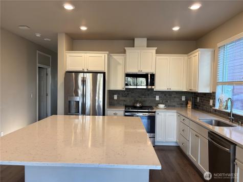 6521 31st Avenue SW Seattle WA 98126