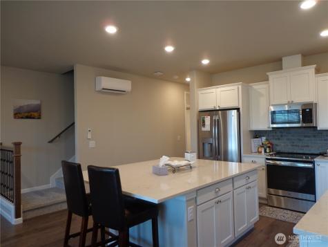 6521 31st Avenue SW Seattle WA 98126