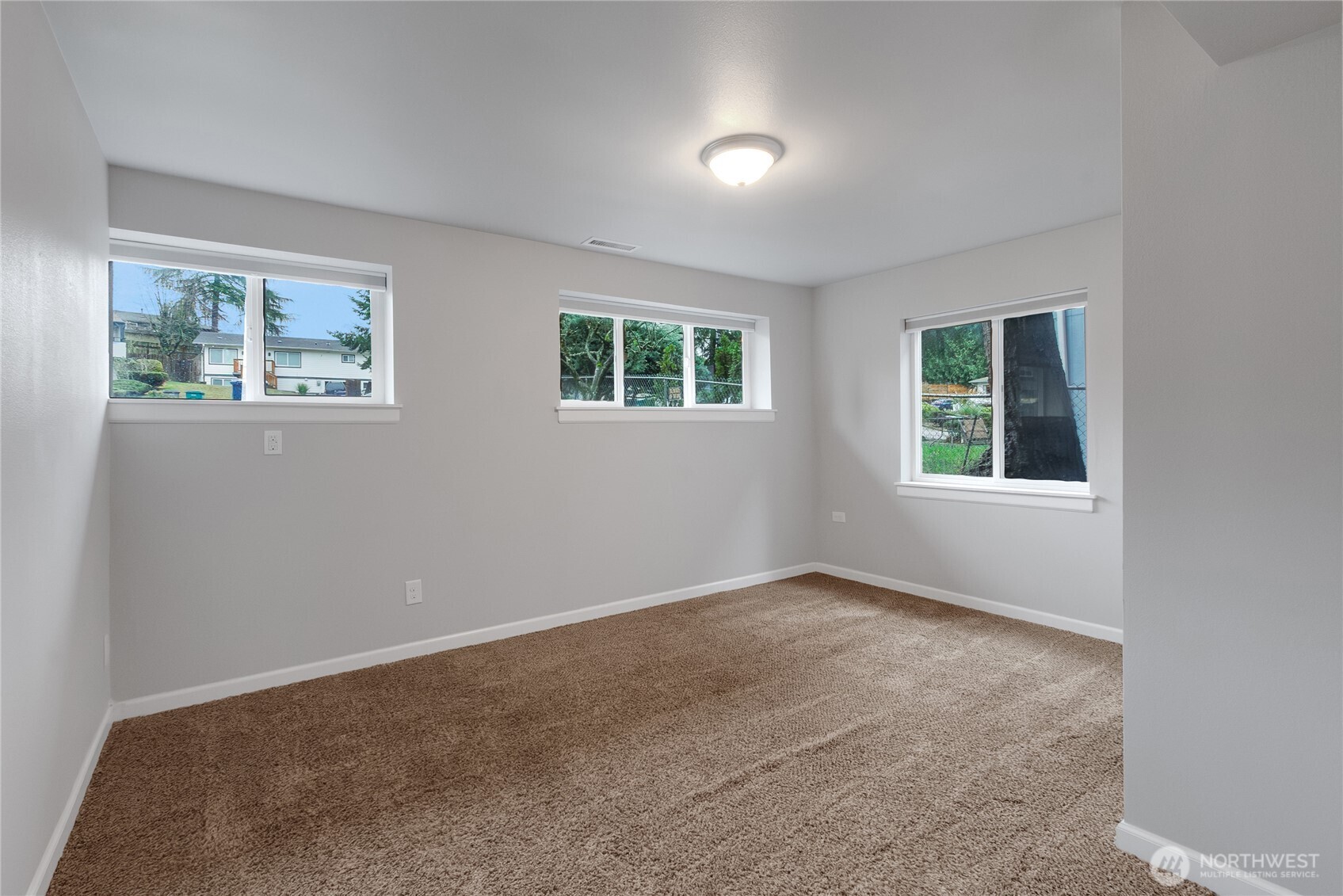 30331 9th Avenue S Federal Way WA 98003