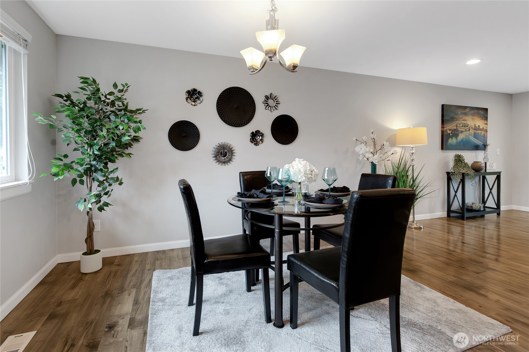 30331 9th Avenue S Federal Way WA 98003