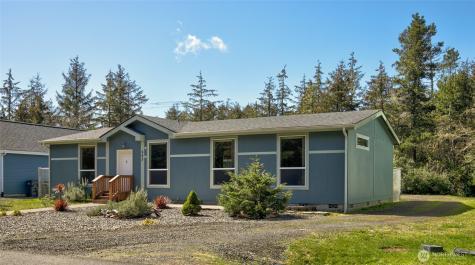 663 Woodland Loop NE Ocean Shores WA 98569