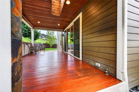 8119 172nd Avenue E Sumner WA 98390