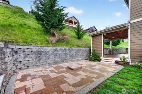 8119 172nd Avenue E Sumner WA 98390