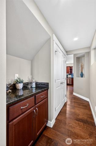 8119 172nd Avenue E Sumner WA 98390