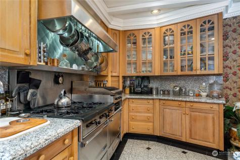 4 Thornewood Lane SW Lakewood WA 98498