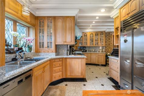 4 Thornewood Lane SW Lakewood WA 98498