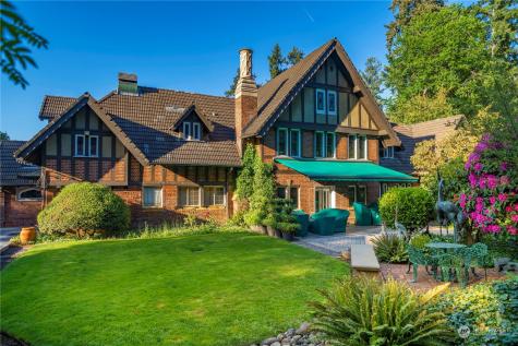4 Thornewood Lane SW Lakewood WA 98498