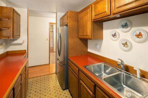 20717 SE 222nd Street Maple Valley WA 98038