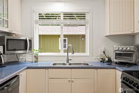 9500 315th Avenue SE Issaquah WA 98027