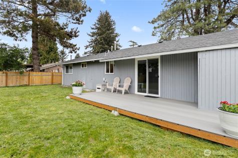 30657 1st Place SW Federal Way WA 98023