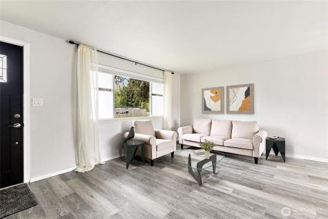 30657 1st Place SW Federal Way WA 98023