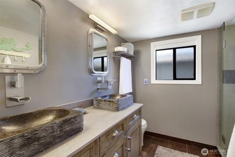 2401 N Northlake Way Seattle WA 98103