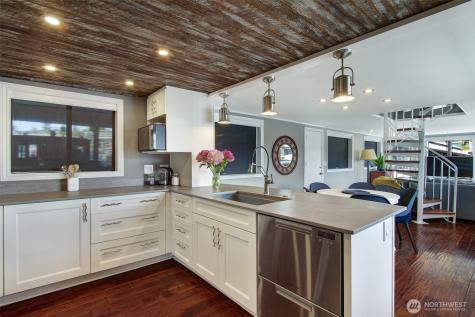 2401 N Northlake Way Seattle WA 98103