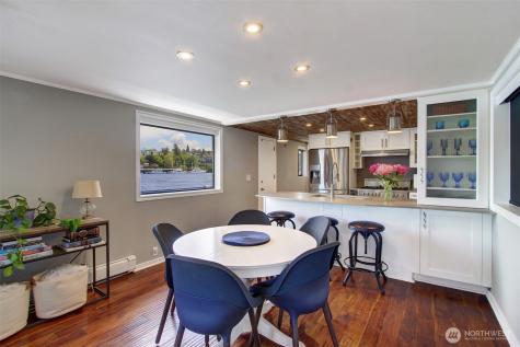2401 N Northlake Way Seattle WA 98103