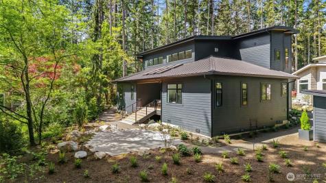 13970 Manzanita Road NE Bainbridge Island WA 98110