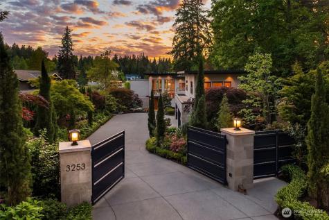 3253 Hunts Point Road Bellevue WA 98004