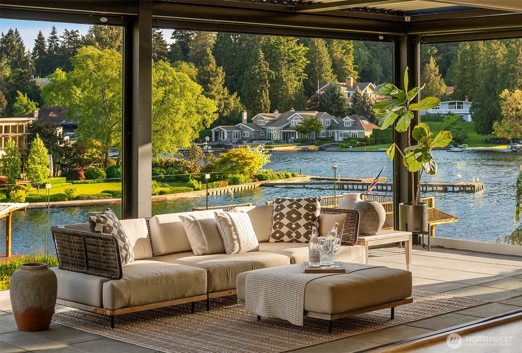 3253 Hunts Point Road Bellevue WA 98004