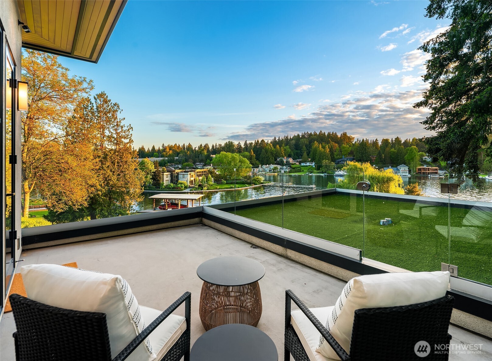 3253 Hunts Point Road Bellevue WA 98004