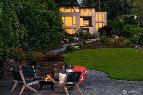 3253 Hunts Point Road Bellevue WA 98004