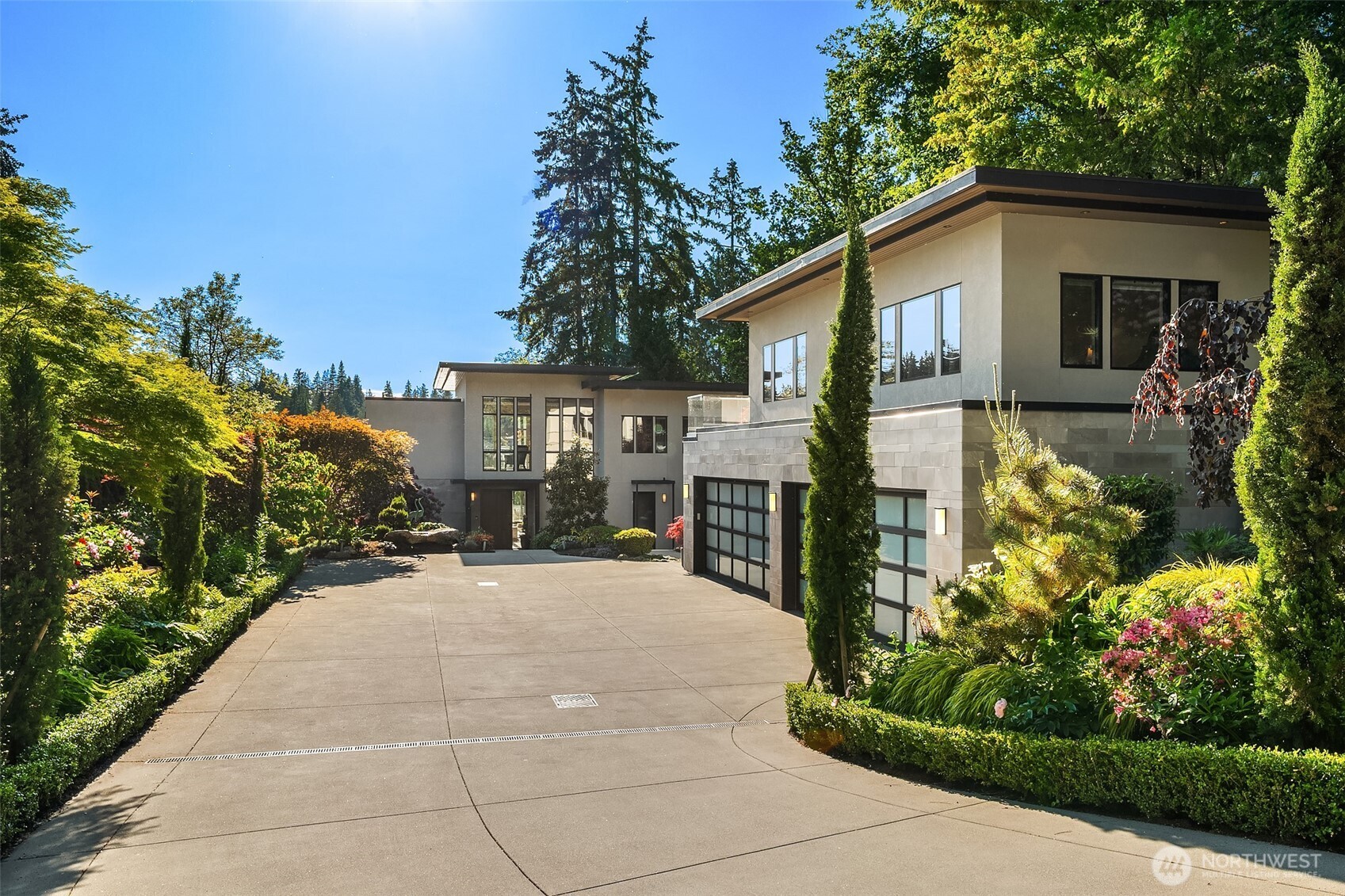 3253 Hunts Point Road Bellevue WA 98004