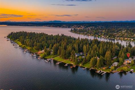 3253 Hunts Point Road Bellevue WA 98004