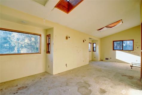1040 W Shady Lane Oak Harbor WA 98277