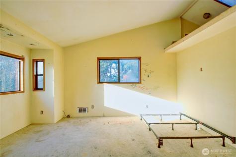 1040 W Shady Lane Oak Harbor WA 98277